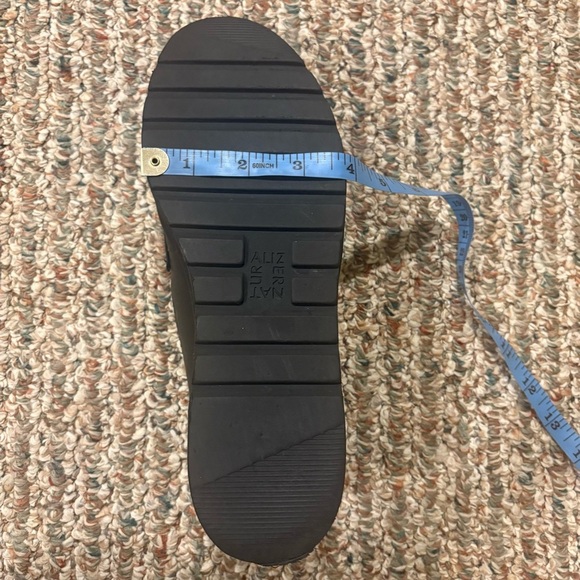 Naturalizer Adiline Lug Sole Black Loafers - Picture 10 of 10